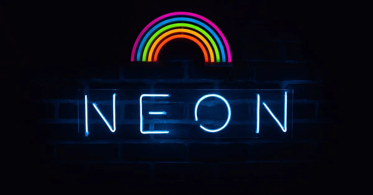 découvrez les causes possibles de l'urine jaune fluorescente, ses implications pour la santé et quand consulter un professionnel.