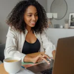 découvrez des descriptions de poste claires et précises pour mieux comprendre les responsabilités et compétences requises dans différents métiers.