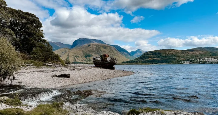 découvrez les meilleures randonnées au ben nevis, le plus haut sommet d'écosse. conseils, itinéraires et préparation pour une aventure inoubliable en pleine nature.