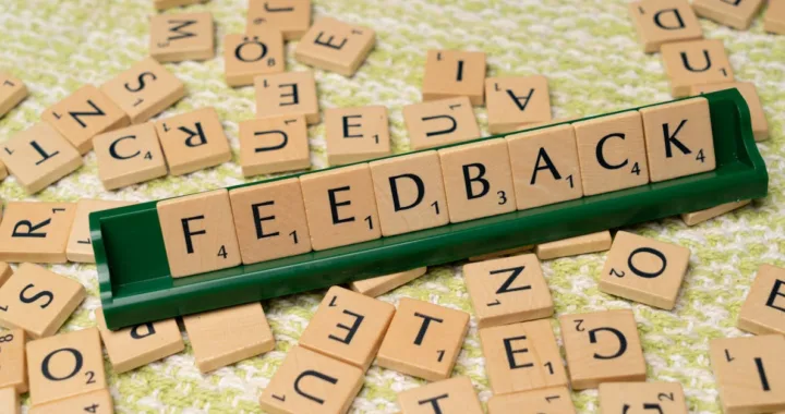 découvrez l'impact des avis négatifs et comment les gérer efficacement pour améliorer la réputation de votre entreprise.