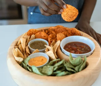 découvrez comment réaliser des dips lestés pour renforcer efficacement vos muscles du haut du corps et augmenter votre force.