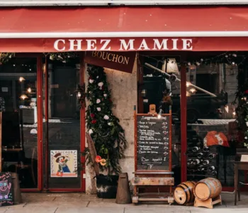 découvrez notre restaurant français, où la tradition culinaire rencontre une ambiance chaleureuse pour une expérience gastronomique authentique.