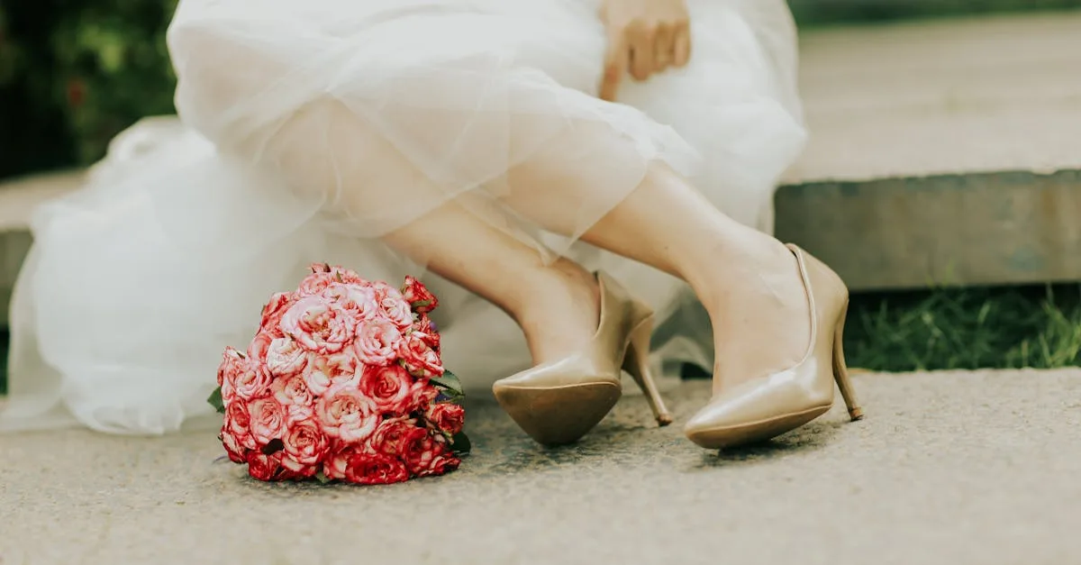 découvrez tout ce qu'il faut savoir sur l'épine calcanéenne : symptômes, causes, traitements et conseils pour soulager cette douleur au talon.