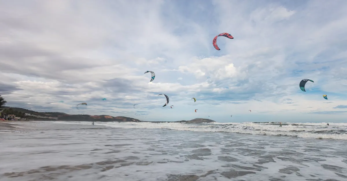 découvrez le kiteboarding, un sport nautique dynamique alliant glisse et sensations fortes grâce à la puissance du vent.