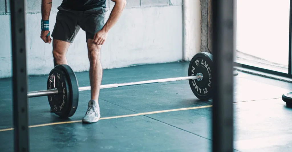 découvrez les aliments à éviter avant un entraînement intense des jambes pour maximiser vos performances et éviter les inconforts digestifs.