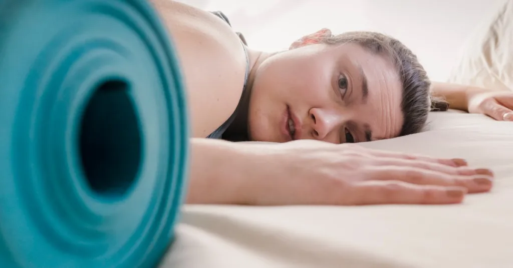 découvrez les causes, les symptômes et les solutions pour la fatigue post-exercice afin d'optimiser votre récupération et améliorer vos performances sportives.