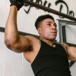 découvrez nos progressions de tractions pour améliorer votre force et votre technique étape par étape, que vous soyez débutant ou confirmé.
