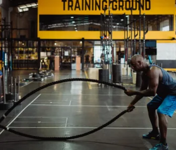 découvrez des conseils efficaces pour prévenir la fatigue après un entraînement hiit et améliorer votre récupération afin de maintenir vos performances.