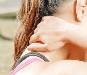 découvrez les causes, symptômes et solutions pour soulager les courbatures musculaires et favoriser une récupération rapide.