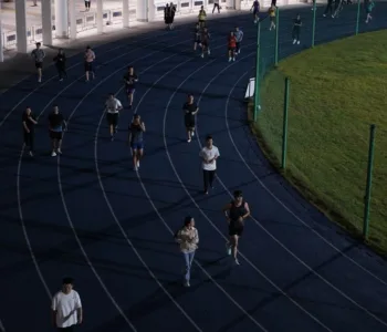 découvrez tout sur le running : conseils, astuces, équipements et programmes d'entraînement pour améliorer votre performance et votre bien-être.