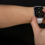 découvrez notre sélection de smartwatches alliant technologie avancée et design élégant pour rester connecté et suivre votre activité au quotidien.