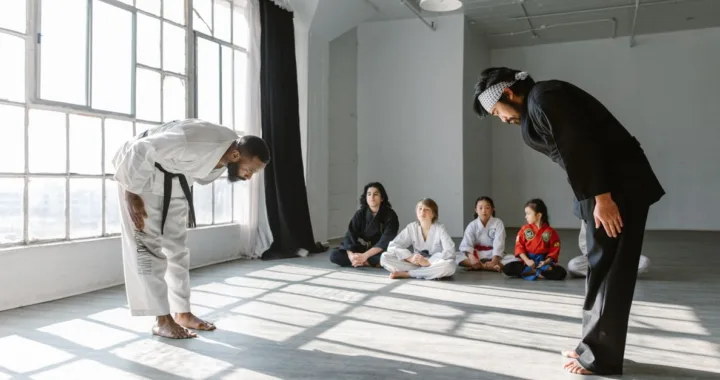 découvrez l'univers des arts martiaux : techniques, disciplines, bienfaits pour le corps et l'esprit, et conseils pour débutants et passionnés.
