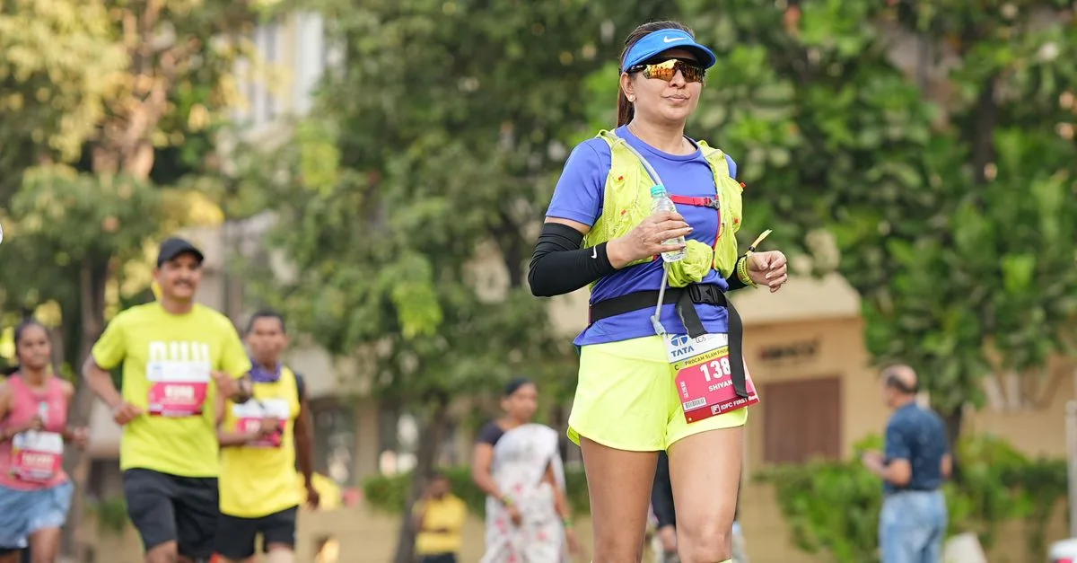découvrez comment bien vous hydrater avant, pendant et après un semi-marathon pour optimiser vos performances et éviter la déshydratation.