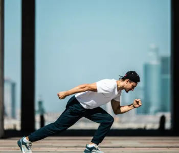 découvrez comment améliorer votre cadence de course pour courir plus efficacement, gagner en confort et optimiser vos performances.