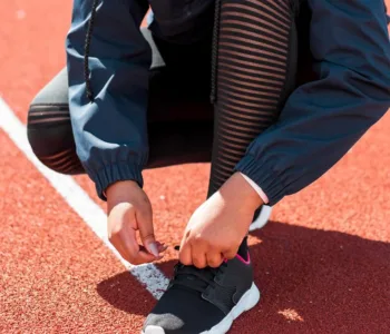 découvrez notre sélection de chaussures de running pour pieds larges : profitez d’un ajustement confortable, d’un bon maintien et de foulées sans pression.