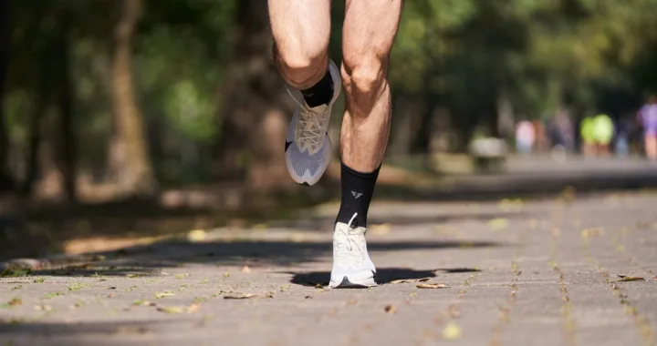 découvrez comment bien préparer votre trail running : entraînement, équipement, nutrition et conseils pour aborder chaque parcours en toute confiance.